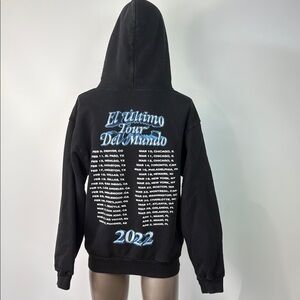 Bad Bunny 🐰 2022 El Ultimo Tour Del Mundo Concert Hoodie